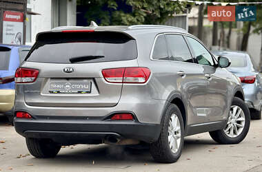 Позашляховик / Кросовер Kia Sorento 2016 в 
