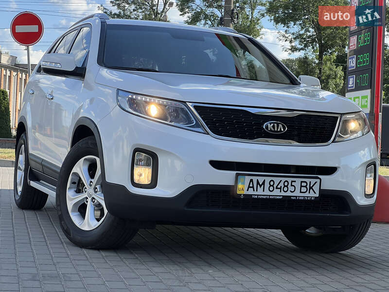 Внедорожник / Кроссовер Kia Sorento 2013 в 