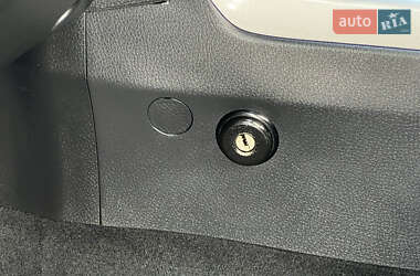 Внедорожник / Кроссовер Kia Sorento 2013 в 