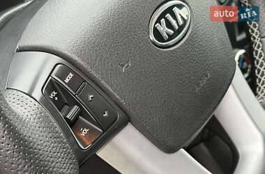 Внедорожник / Кроссовер Kia Sorento 2011 в 