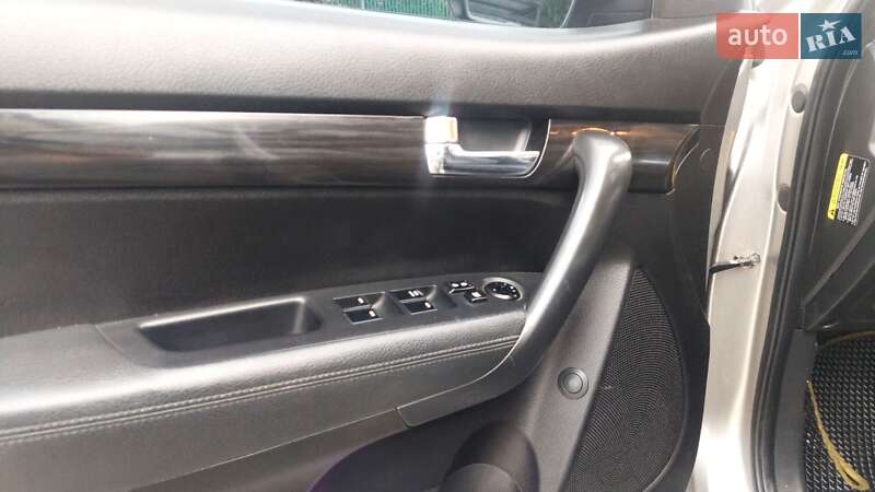 Внедорожник / Кроссовер Kia Sorento 2012 в Ивано-Франковске