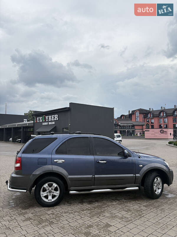 Внедорожник / Кроссовер Kia Sorento 2004 в Дрогобыче