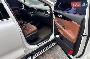 Внедорожник / Кроссовер Kia Sorento 2017 в 
