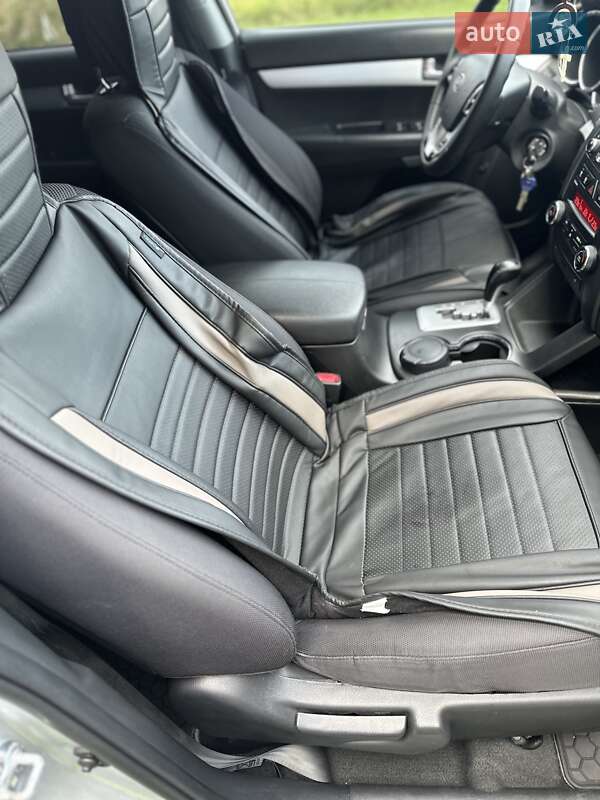 Внедорожник / Кроссовер Kia Sorento 2012 в Городенке