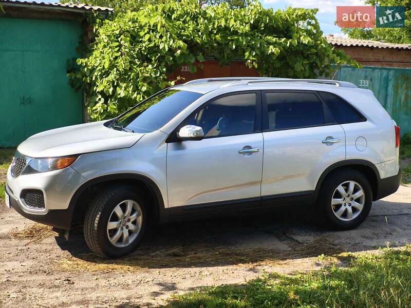 Внедорожник / Кроссовер Kia Sorento 2011 в Харькове