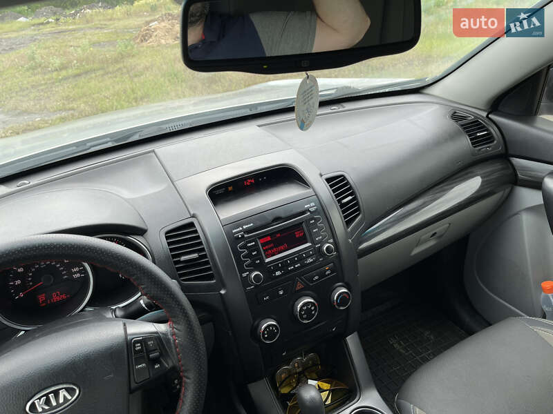 Внедорожник / Кроссовер Kia Sorento 2011 в Одессе