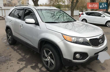 Позашляховик / Кросовер Kia Sorento 2011 в 