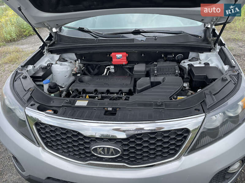 Внедорожник / Кроссовер Kia Sorento 2011 в Одессе
