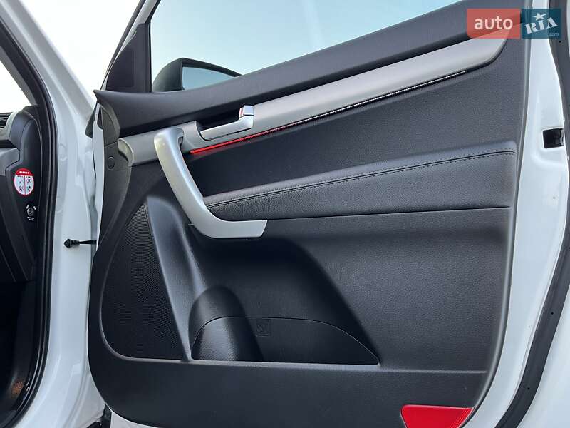 Внедорожник / Кроссовер Kia Sorento 2011 в Радивилове