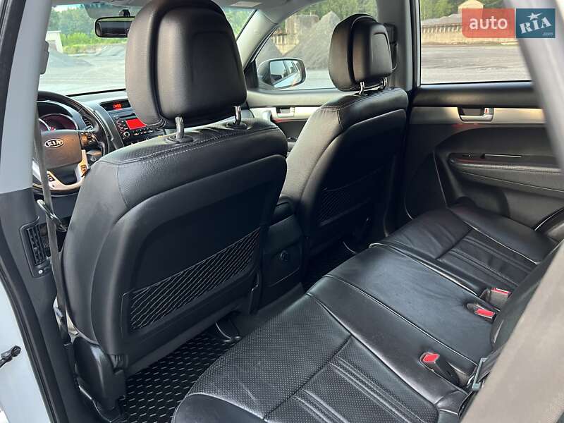 Внедорожник / Кроссовер Kia Sorento 2011 в Радивилове