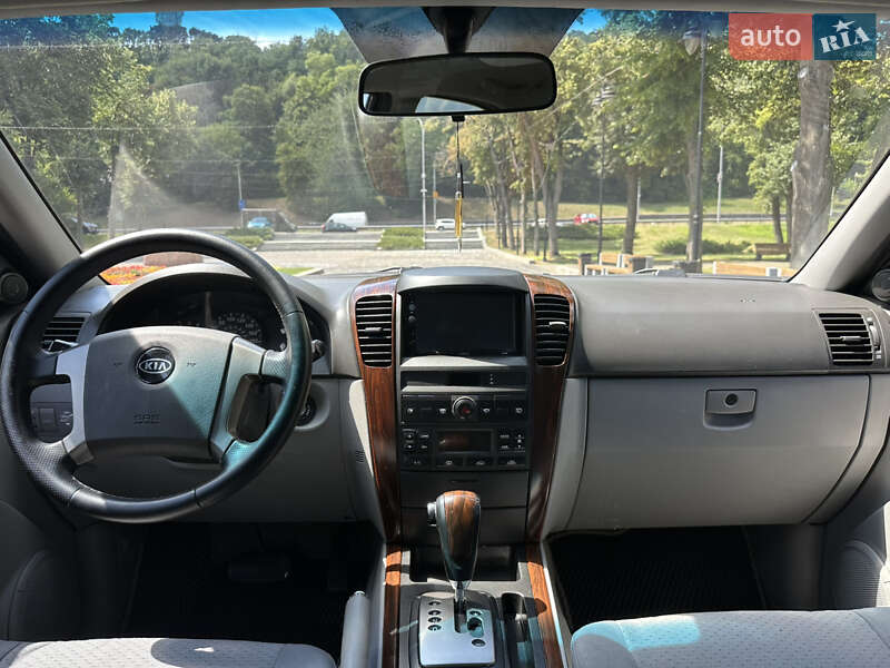 Внедорожник / Кроссовер Kia Sorento 2005 в Киеве