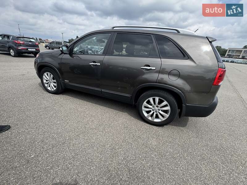 Внедорожник / Кроссовер Kia Sorento 2011 в Киеве