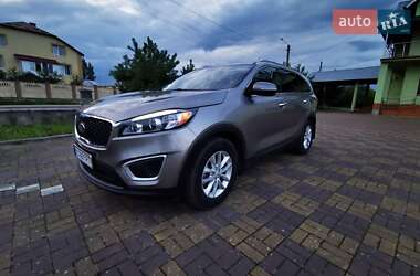 Позашляховик / Кросовер Kia Sorento 2015 в 
