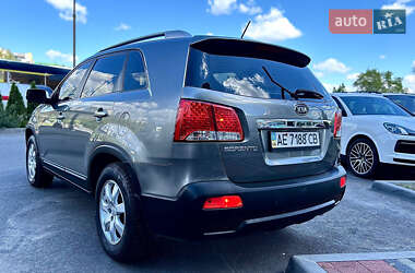 Внедорожник / Кроссовер Kia Sorento 2012 в 