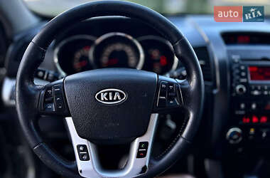 Внедорожник / Кроссовер Kia Sorento 2012 в 