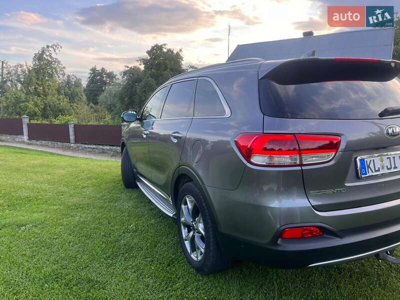 Внедорожник / Кроссовер Kia Sorento 2016 в Самборе