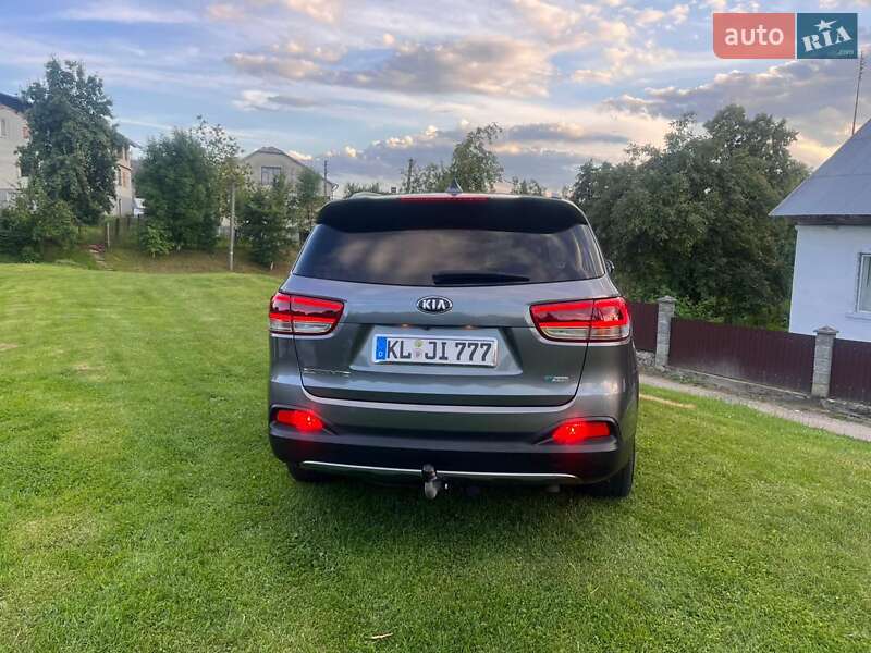 Внедорожник / Кроссовер Kia Sorento 2016 в Самборе