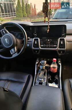 Внедорожник / Кроссовер Kia Sorento 2020 в 