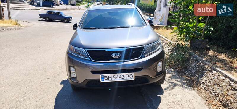 Внедорожник / Кроссовер Kia Sorento 2013 в Белгороде-Днестровском