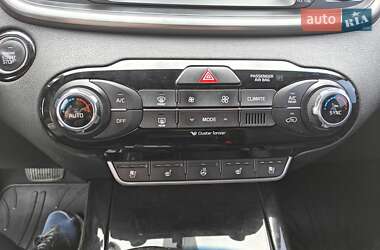 Позашляховик / Кросовер Kia Sorento 2016 в  фото 23 Позашляховик / Кросовер Kia Sorento 2016 в