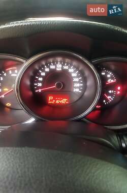 Внедорожник / Кроссовер Kia Sorento 2012 в 