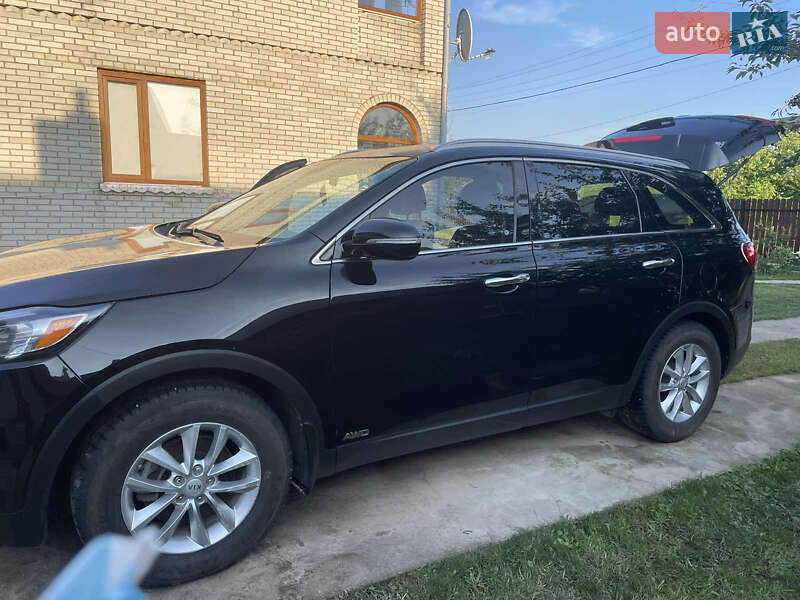 Внедорожник / Кроссовер Kia Sorento 2016 в Бучаче