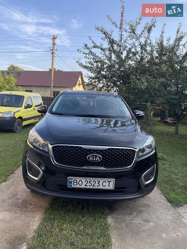 Внедорожник / Кроссовер Kia Sorento 2016 в Бучаче
