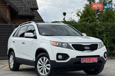 Внедорожник / Кроссовер Kia Sorento 2011 в 