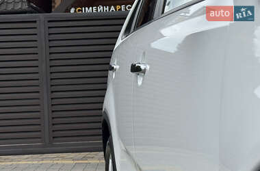 Внедорожник / Кроссовер Kia Sorento 2011 в 