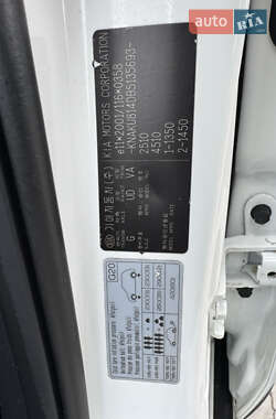 Внедорожник / Кроссовер Kia Sorento 2011 в 