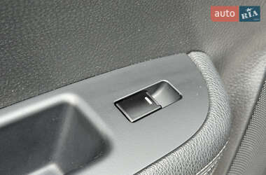 Внедорожник / Кроссовер Kia Sorento 2011 в 