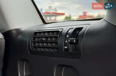 Внедорожник / Кроссовер Kia Sorento 2011 в 