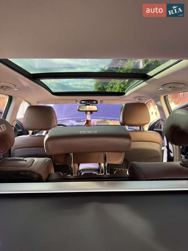 Позашляховик / Кросовер Kia Sorento 2015 в Києві