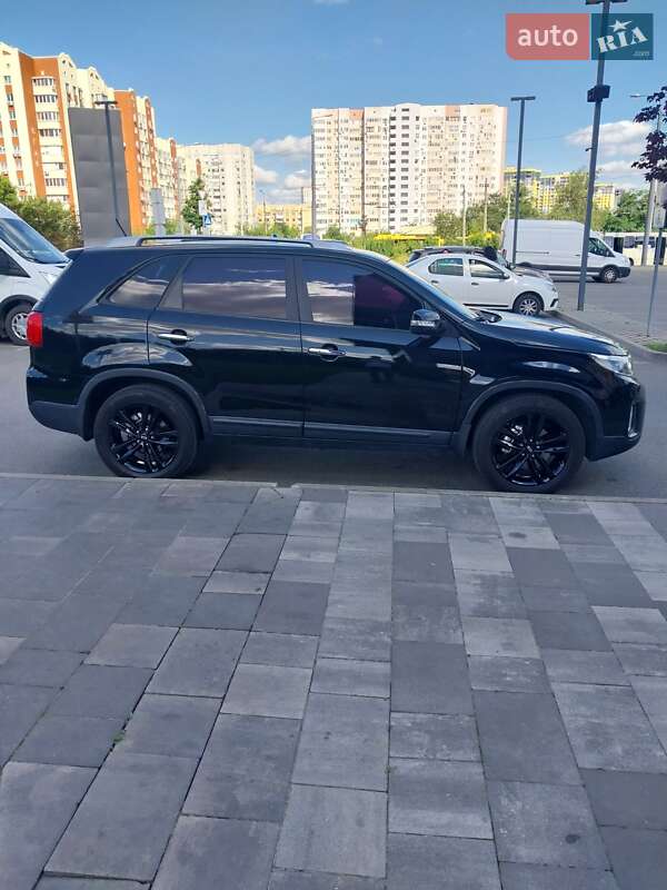 Позашляховик / Кросовер Kia Sorento 2014 в Києві