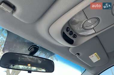 Внедорожник / Кроссовер Kia Sorento 2005 в 