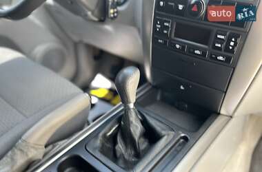 Внедорожник / Кроссовер Kia Sorento 2005 в 