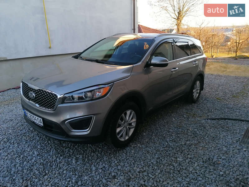 Позашляховик / Кросовер Kia Sorento 2015 в Львові