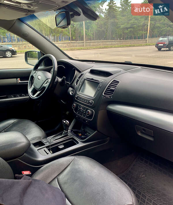 Позашляховик / Кросовер Kia Sorento 2013 в Дніпрі