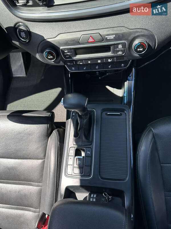 Внедорожник / Кроссовер Kia Sorento 2017 в Сумах фото 15 Внедорожник / Кроссовер Kia Sorento 2017 в Сумах