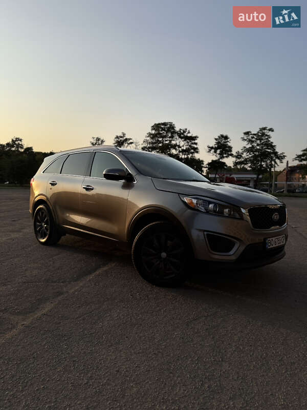 Внедорожник / Кроссовер Kia Sorento 2017 в Тернополе