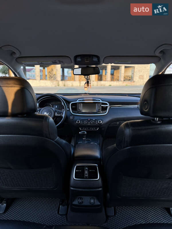 Внедорожник / Кроссовер Kia Sorento 2017 в Тернополе