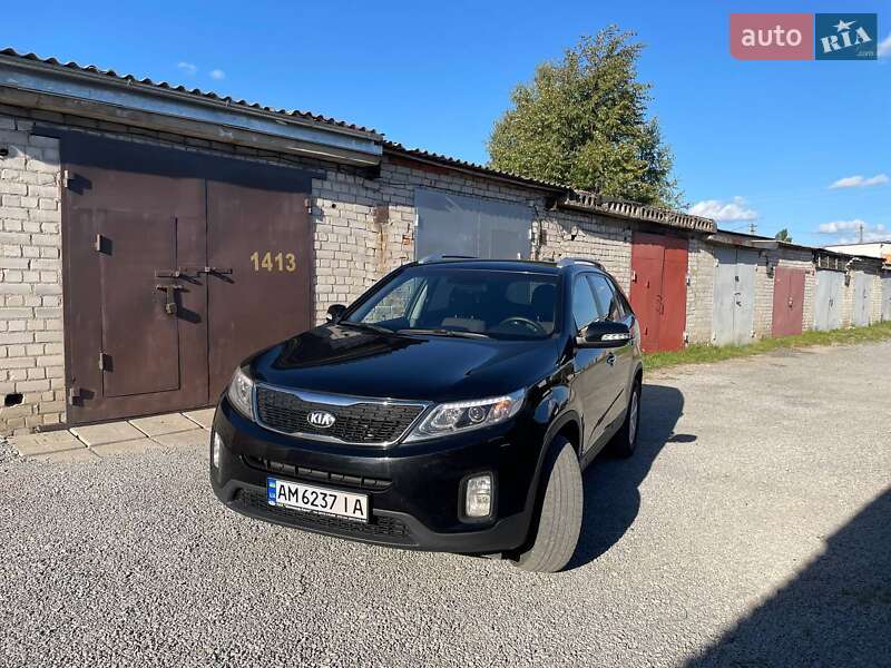 Внедорожник / Кроссовер Kia Sorento 2013 в 