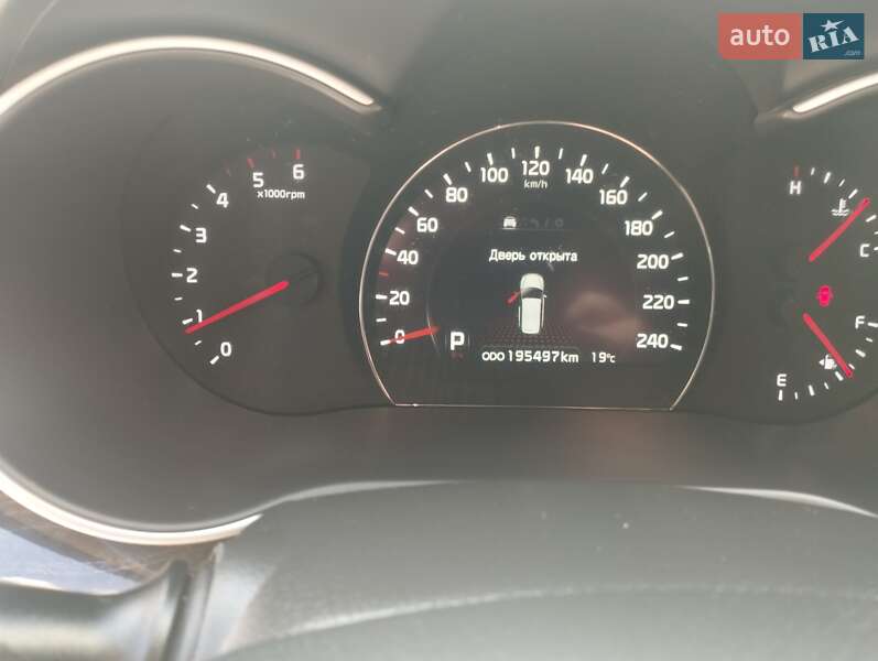Внедорожник / Кроссовер Kia Sorento 2012 в Киеве