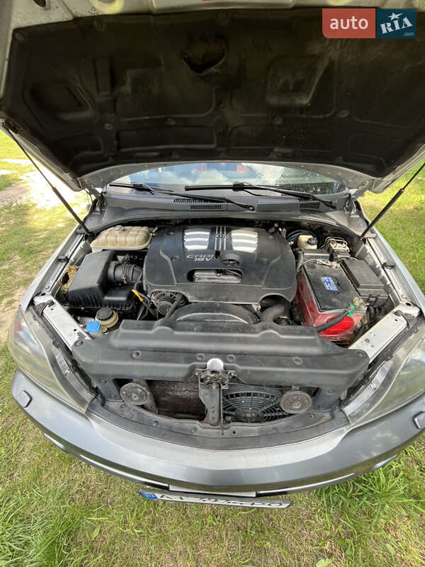 Внедорожник / Кроссовер Kia Sorento 2004 в Запорожье