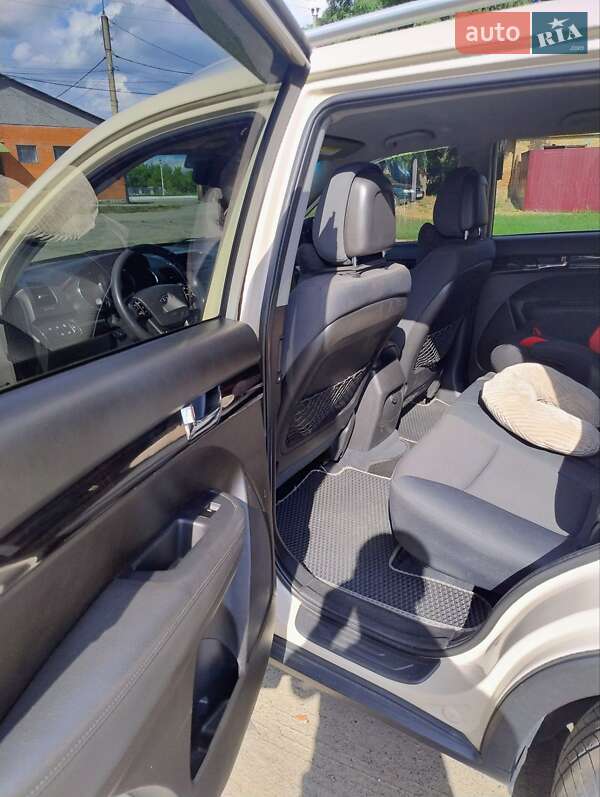 Внедорожник / Кроссовер Kia Sorento 2010 в Ахтырке