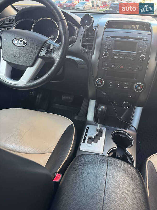 Позашляховик / Кросовер Kia Sorento 2009 в Львові фото 16 Позашляховик / Кросовер Kia Sorento 2009 в Львові