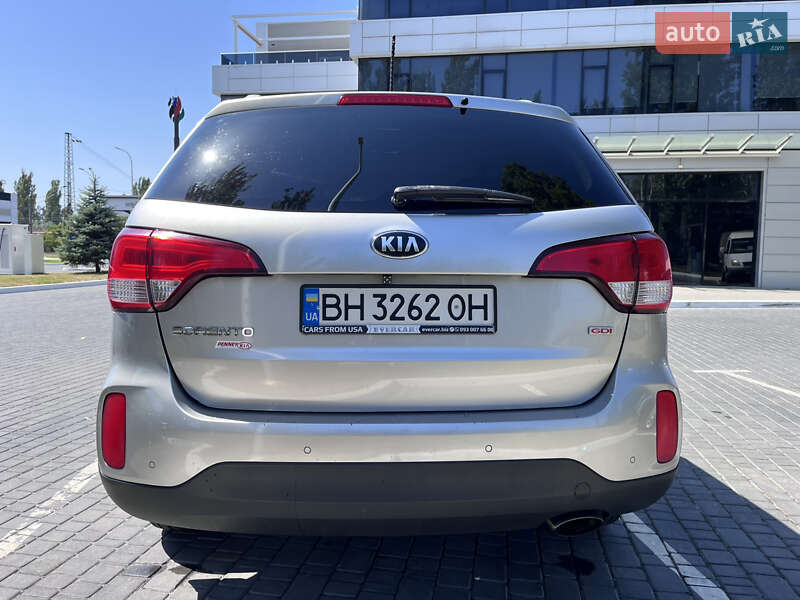 Позашляховик / Кросовер Kia Sorento 2014 в Одесі