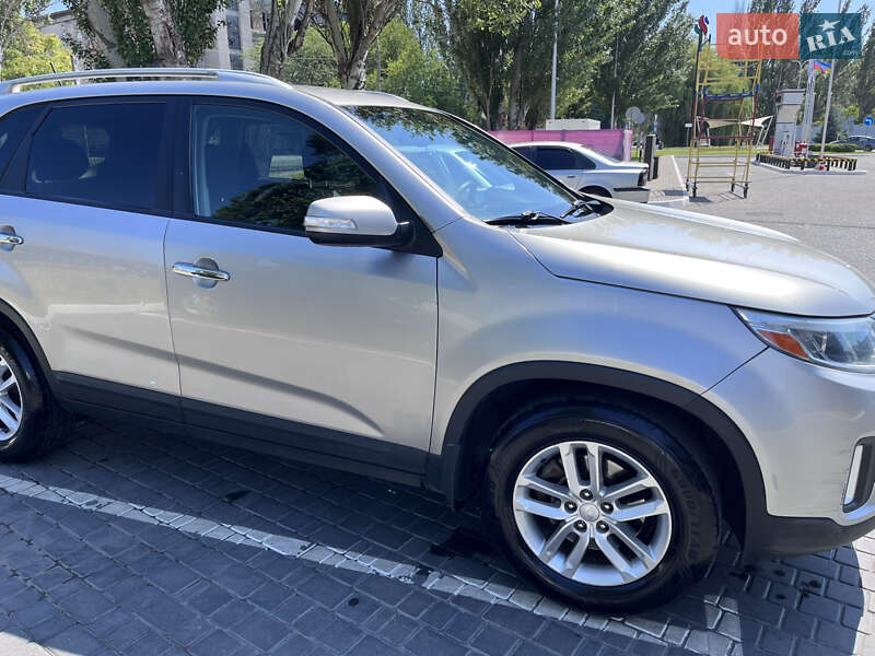 Позашляховик / Кросовер Kia Sorento 2014 в Одесі