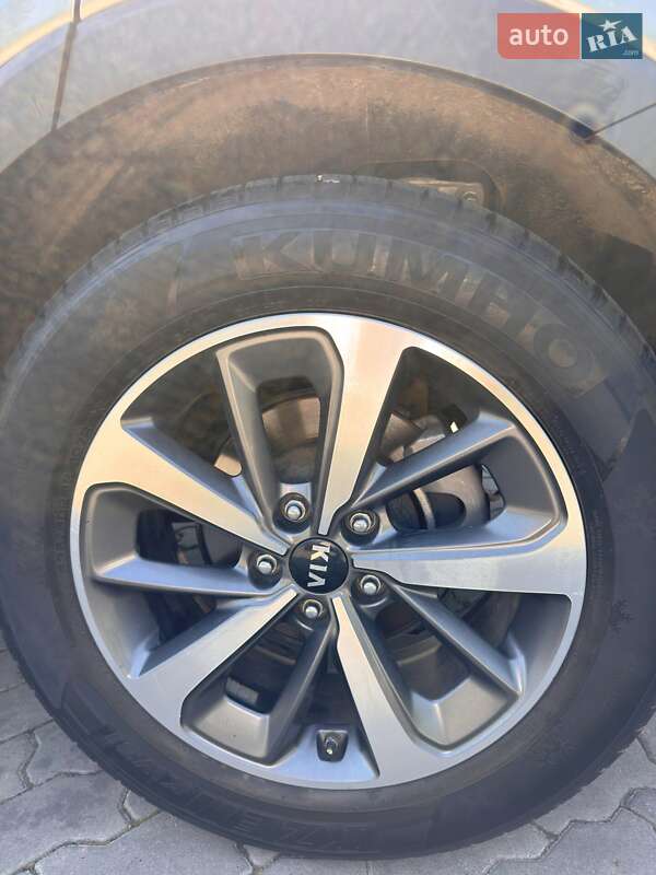 Внедорожник / Кроссовер Kia Sorento 2018 в Стрые