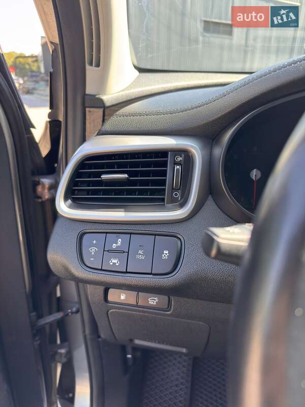 Внедорожник / Кроссовер Kia Sorento 2018 в Стрые